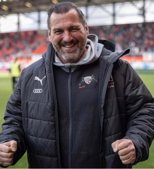 Dirk Behnke / Sportchef